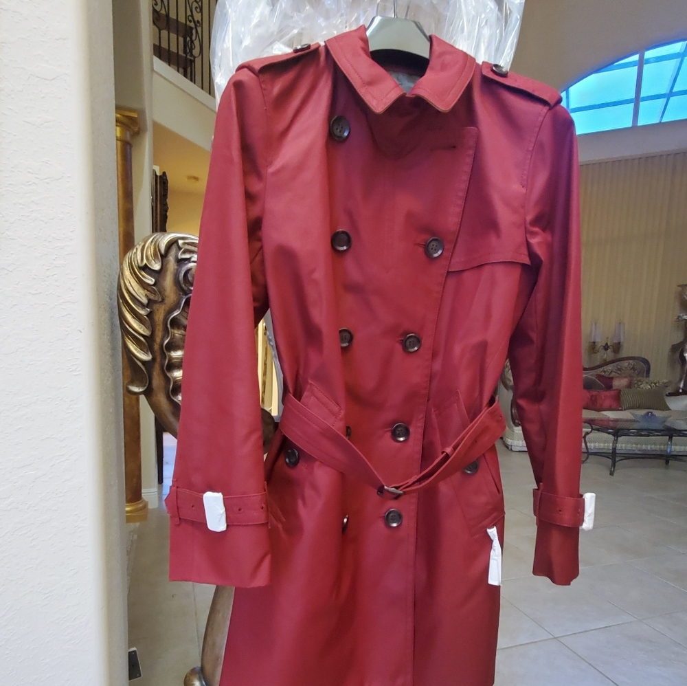 JUST SOLD ELSEWHERE ❣️COACH Trench Coat - Picture 4 of 16